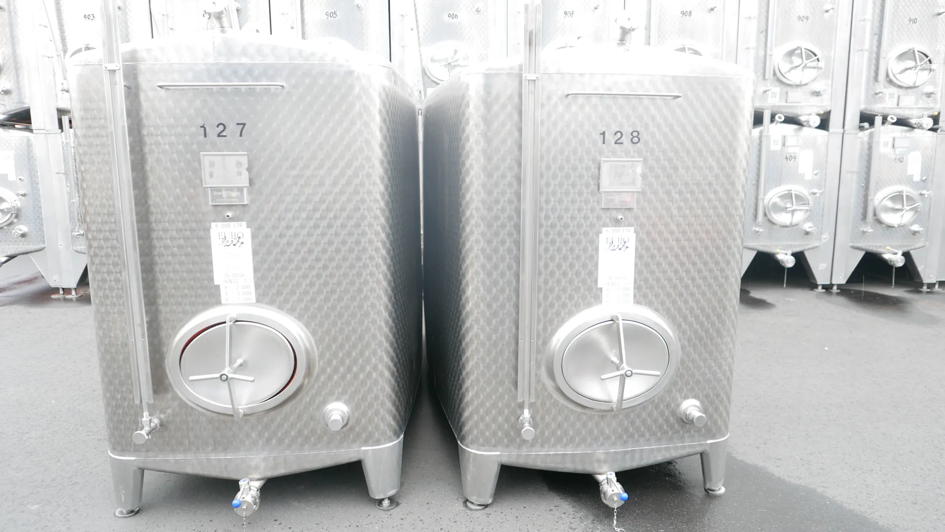 26-0039 6.000 Liter Lagertank mit Kühlplatte