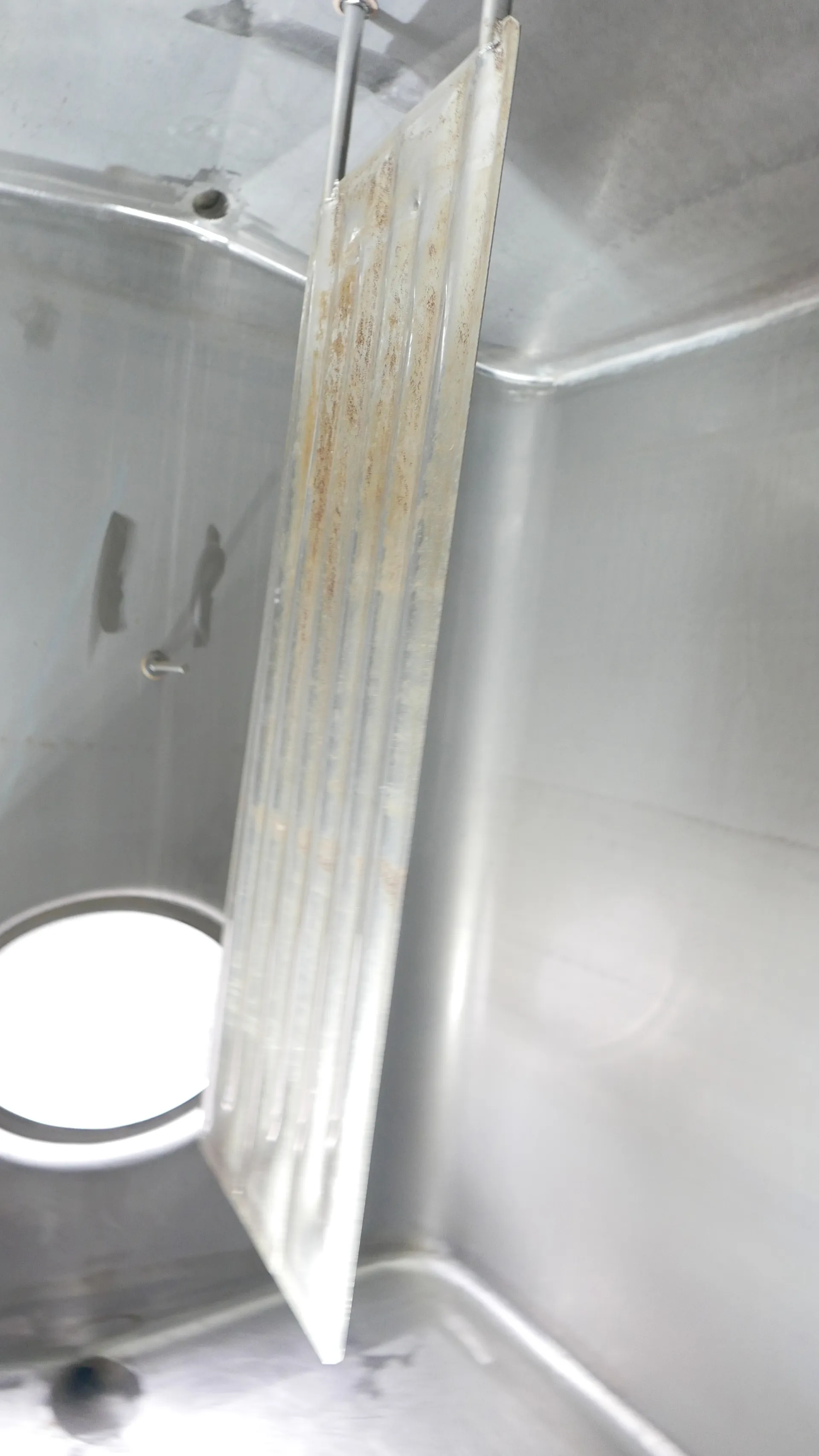 26-0039 6.000 Liter Lagertank mit Kühlplatte