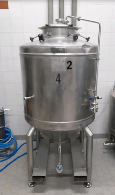 25-0186 750 Liter Drucktank/Lagertank/Biertank, 1 bar Druck, rund, aus V2A 