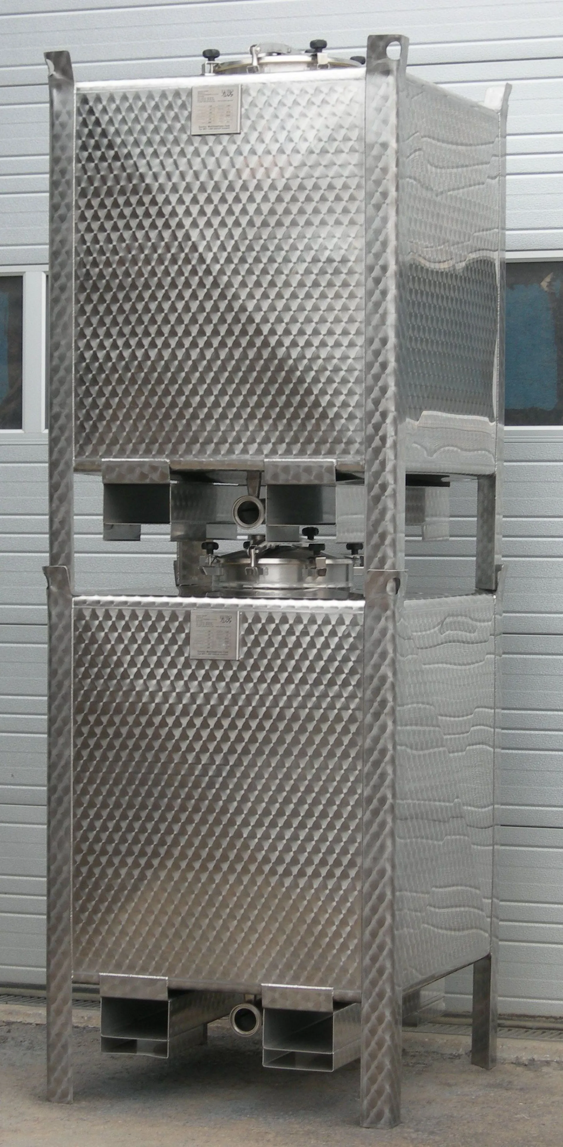 1200 Liter Eurolux Edelstahltank, Transporttank, drucklos  aus V2A