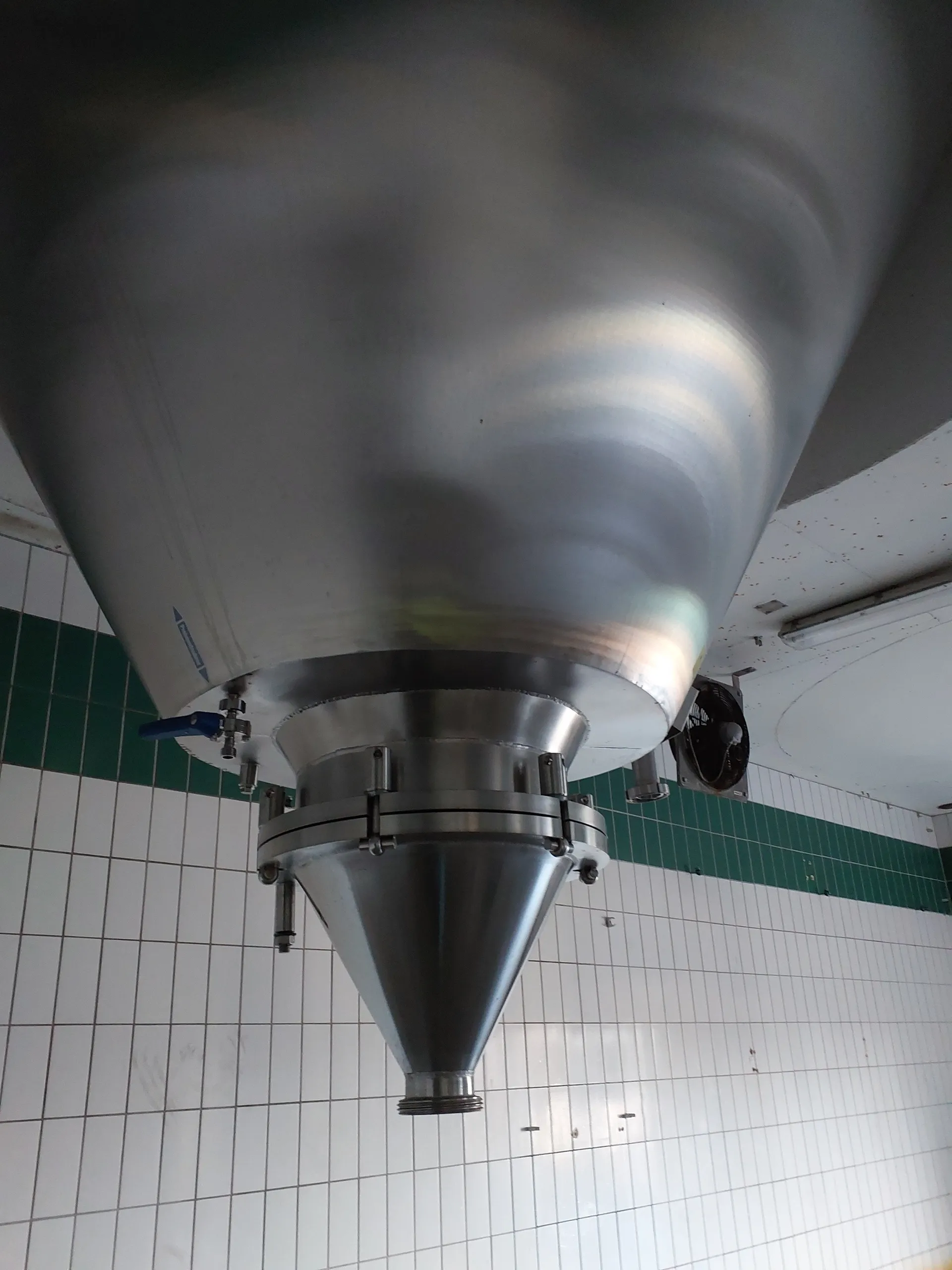 68150 Liter ZKG Tank/ Drucktank/ Lagertank GROSS mit Kühlmantel und Isolierung