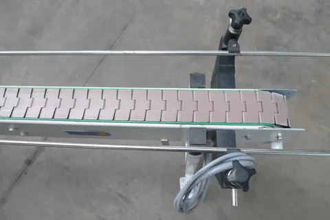 Förderband 830 cm lang 