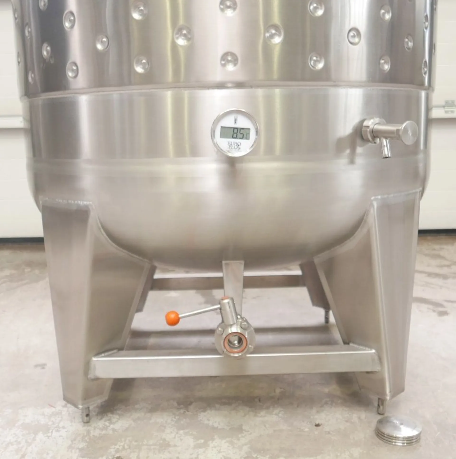 1500 liters Storage Tanks / Pressure Tanks / Beer Tanks in V2A with cooling jacket