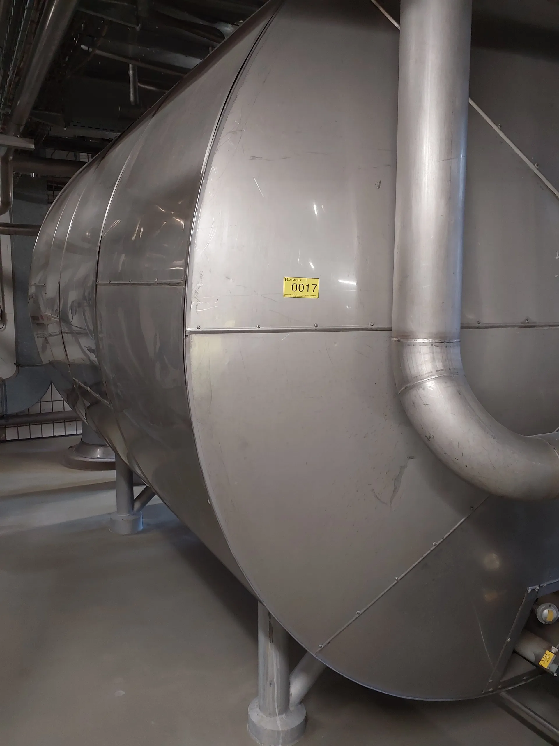 14.000 Liter Glattwassertank isoliert