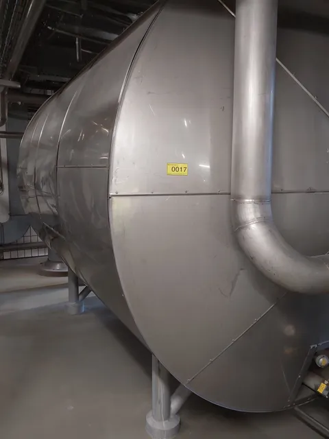 14.000 Liter Glattwassertank isoliert