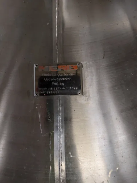 17.000 Liter Lagertank isoliert