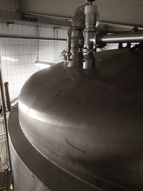 12.890 Liter 2 bar Drucktank Würzesterilisator 2 isoliert