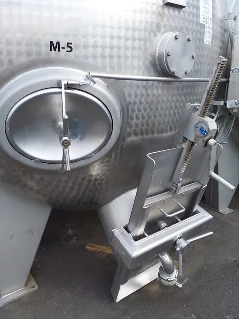 10.500 Liter Maischebehälter mit Kühlschlangen