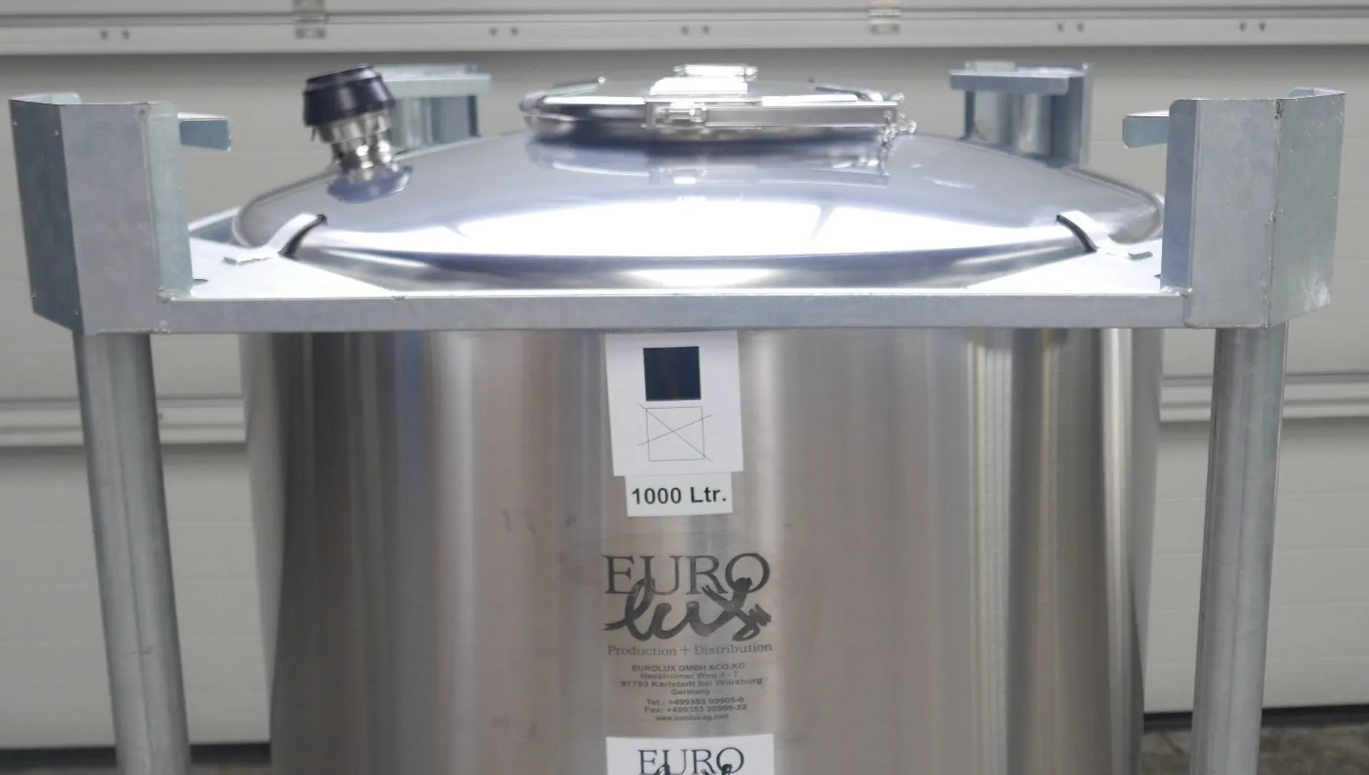 1000 Liter Containertank aus V2A für den Transport von gefährlichen Waren