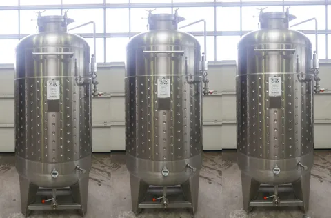 1500 liters Storage Tanks / Pressure Tanks / Beer Tanks in V2A with cooling jacket