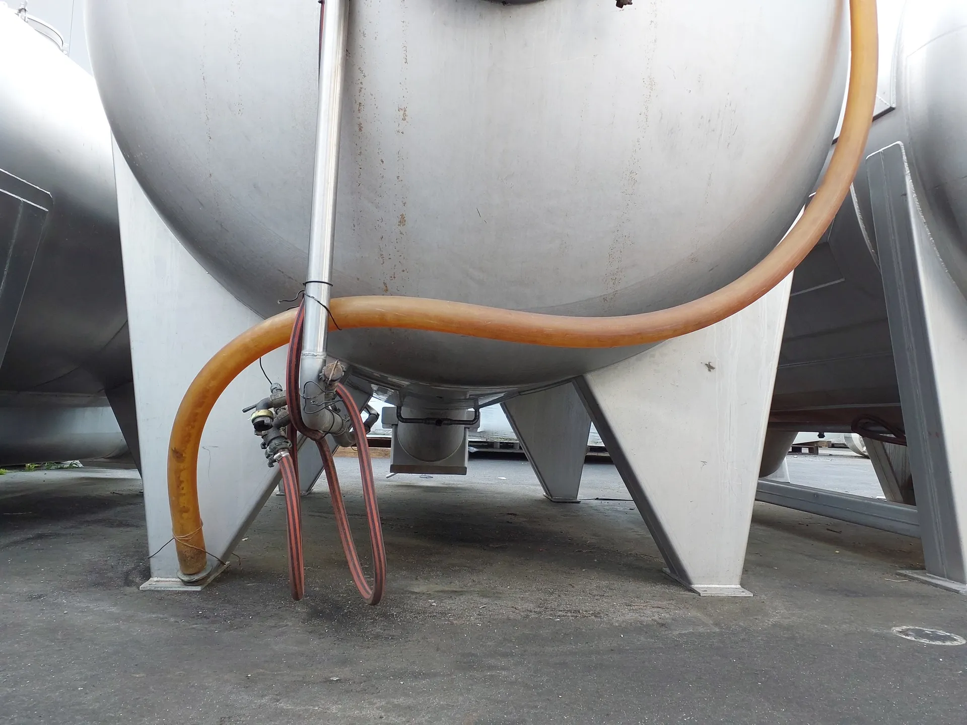12.500 Liter Maischebehälter mit Kühlschlangen