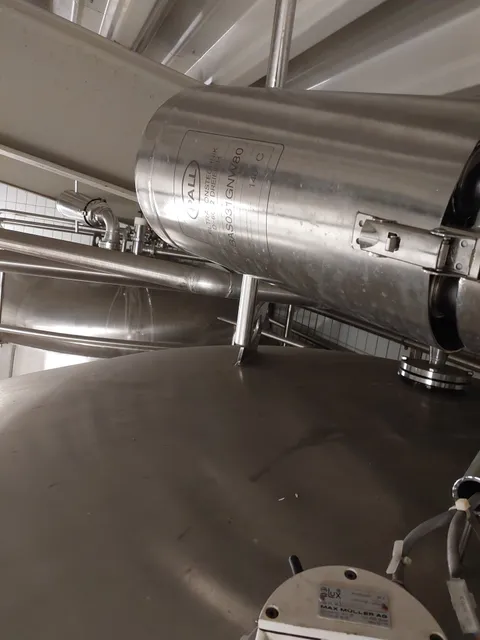 12.890 Liter 2 bar Drucktank Würzesterilisator 2 isoliert