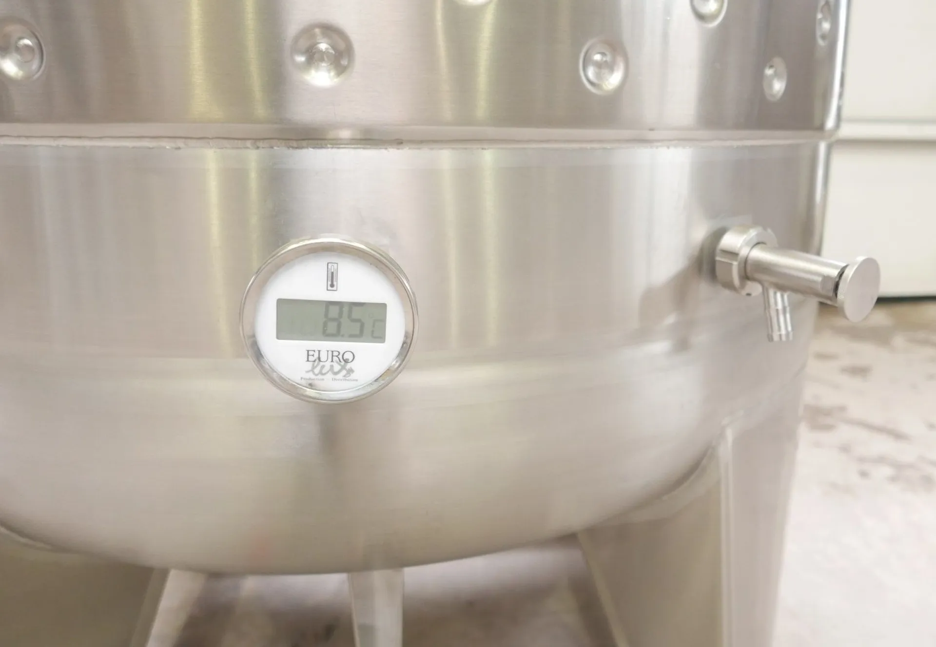 1500 liters Storage Tanks / Pressure Tanks / Beer Tanks in V2A with cooling jacket