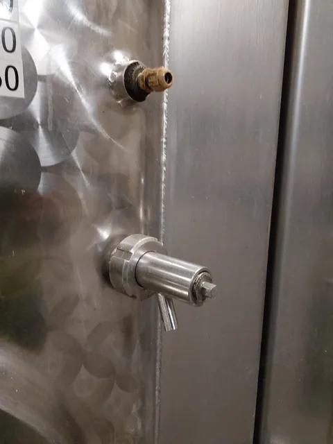 3.500 Liter  Weintank/ Lagertank Möschle,  kubisch mit Kühlmantel