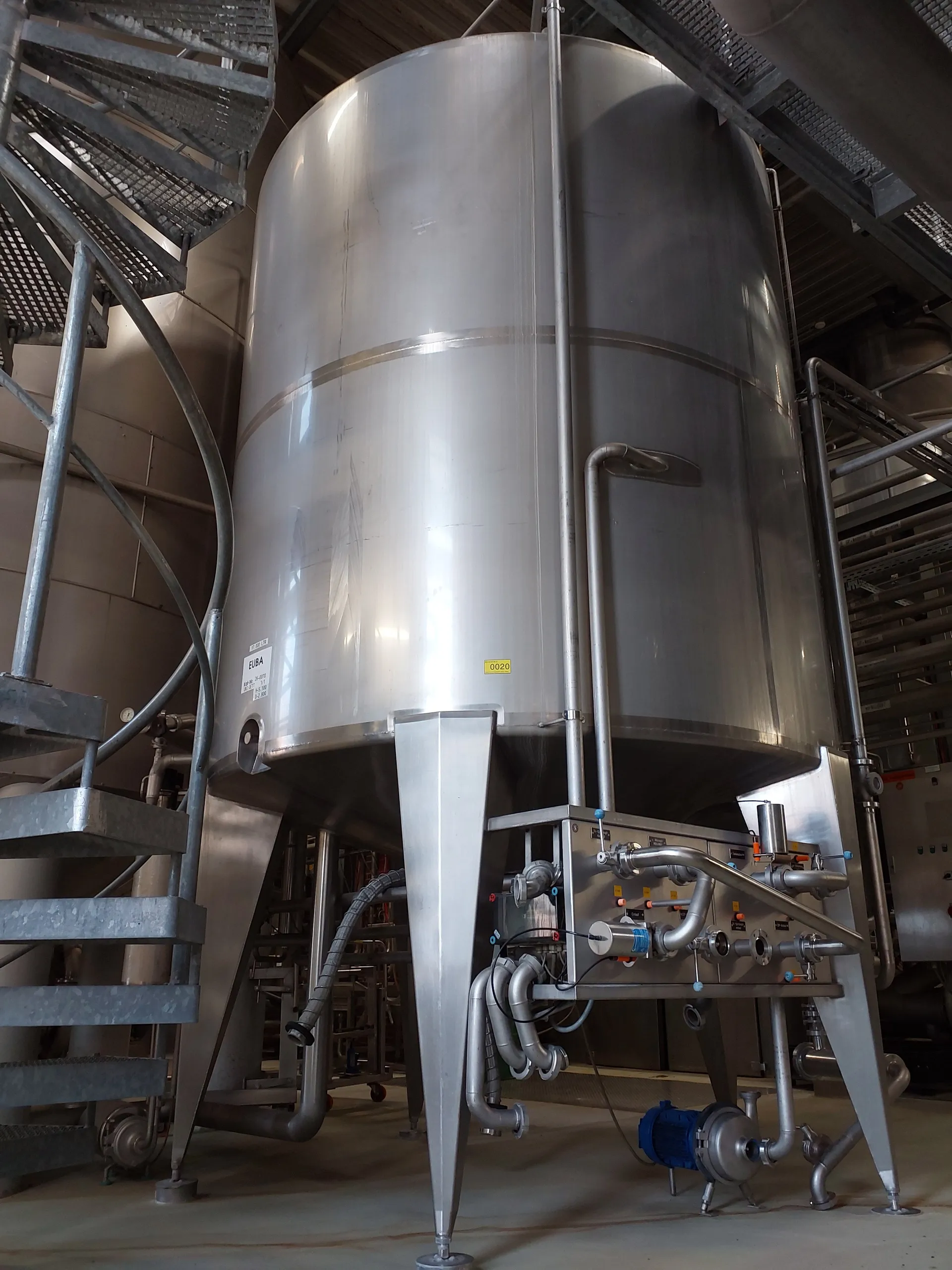 17.000 Liter Lagertank isoliert