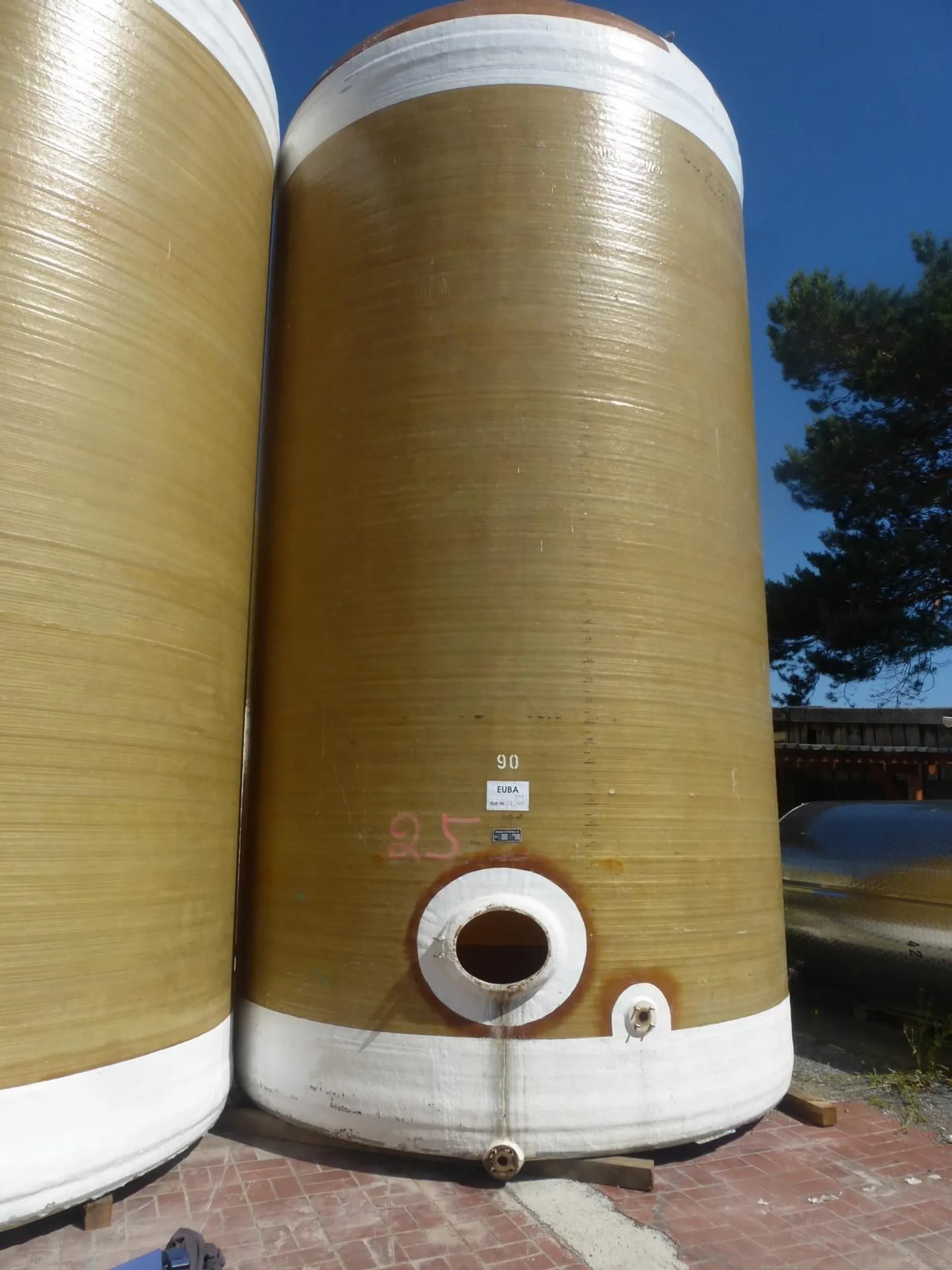 65.000 Liter Flachboden Lagertank GFK, rund/stehend
