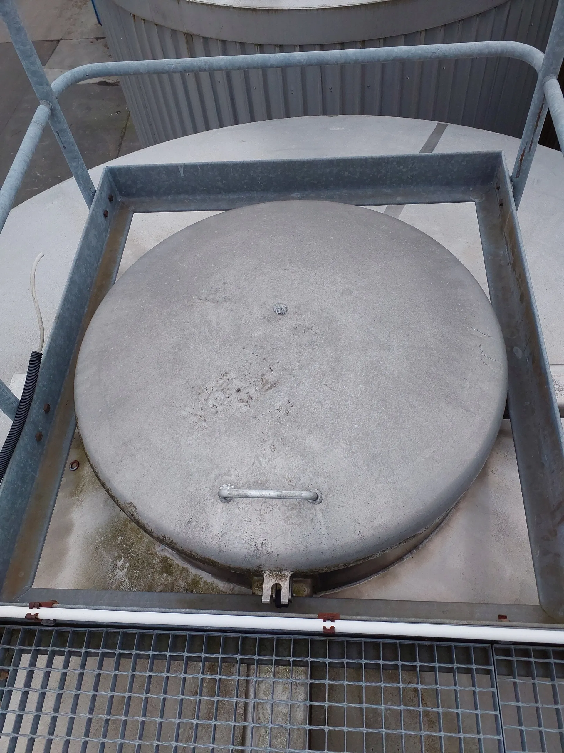 68150 Liter ZKG Tank/ Drucktank/ Lagertank GROSS mit Kühlmantel und Isolierung