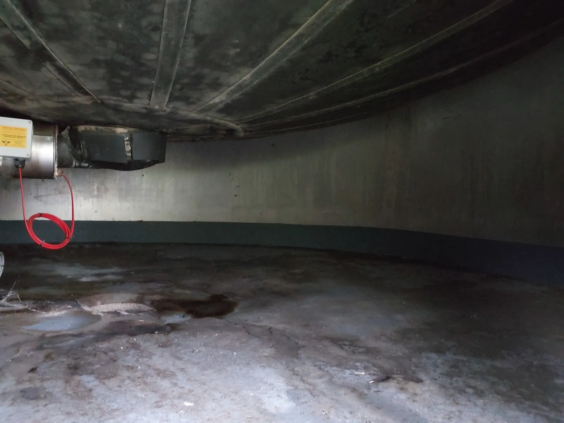 123.600 Liter GROSS Drucktank isoliert