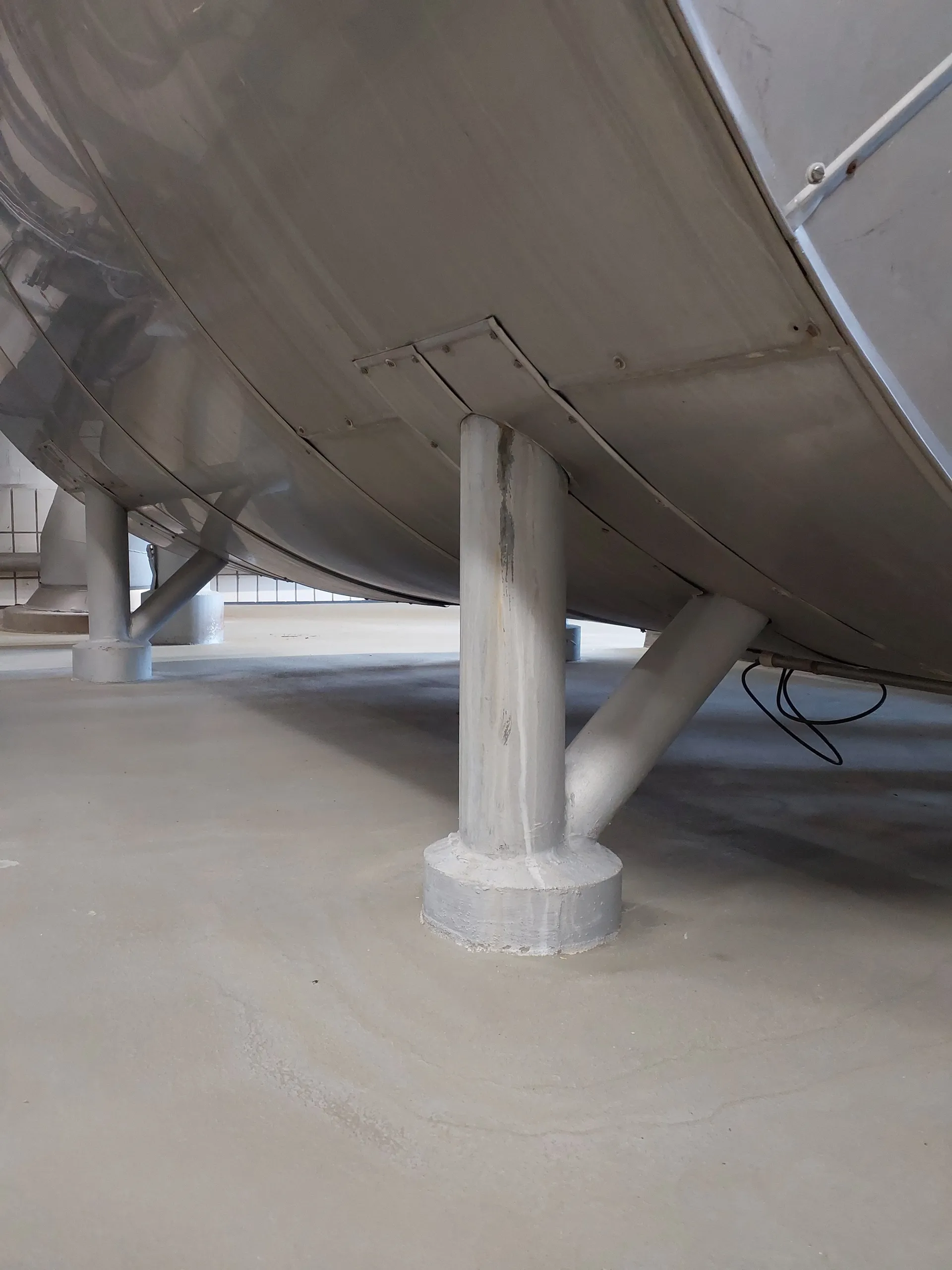 14.000 Liter Glattwassertank isoliert