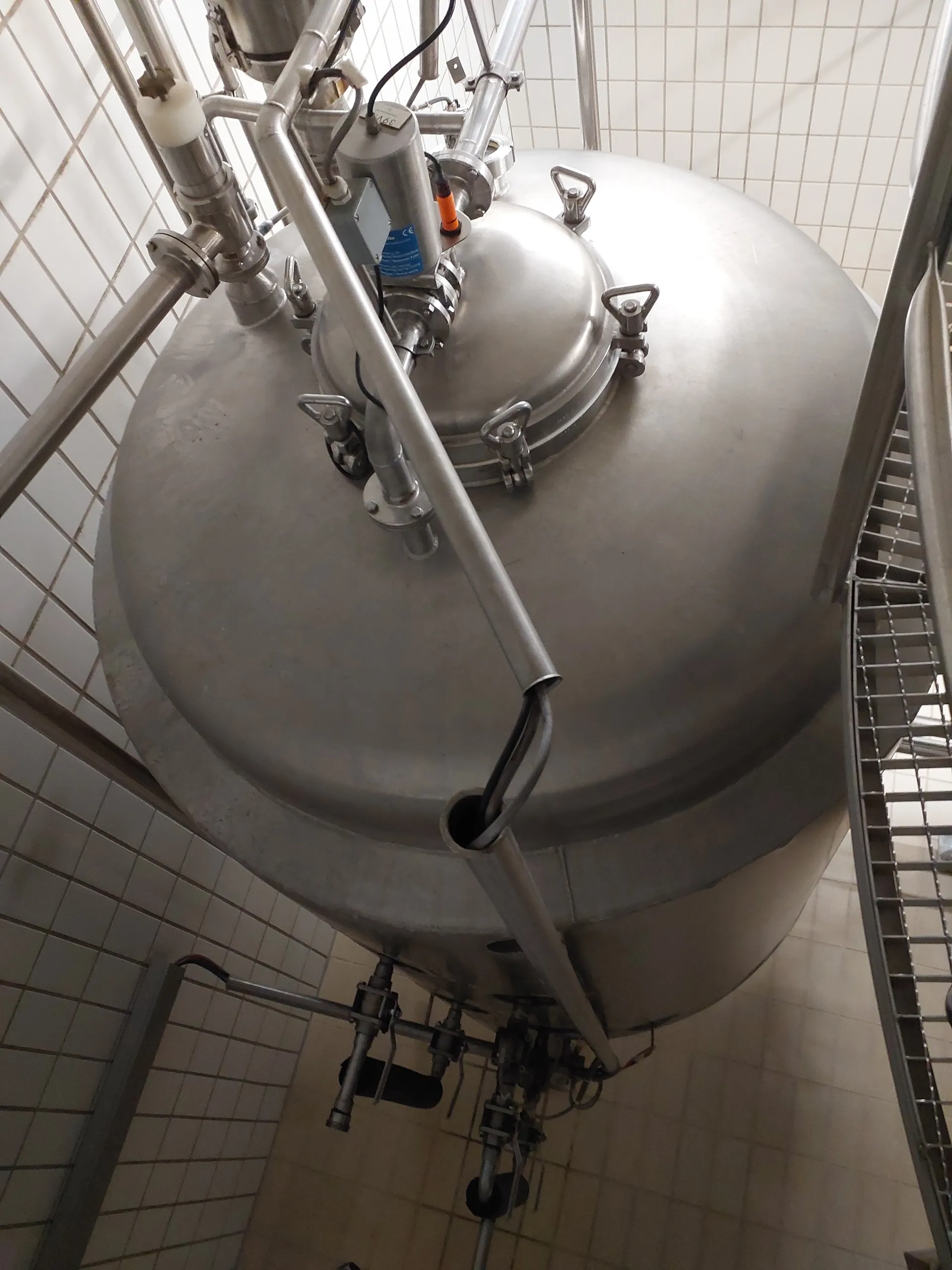 2.454 Liter 2 bar Drucktank Vorpropagator 2 isoliert