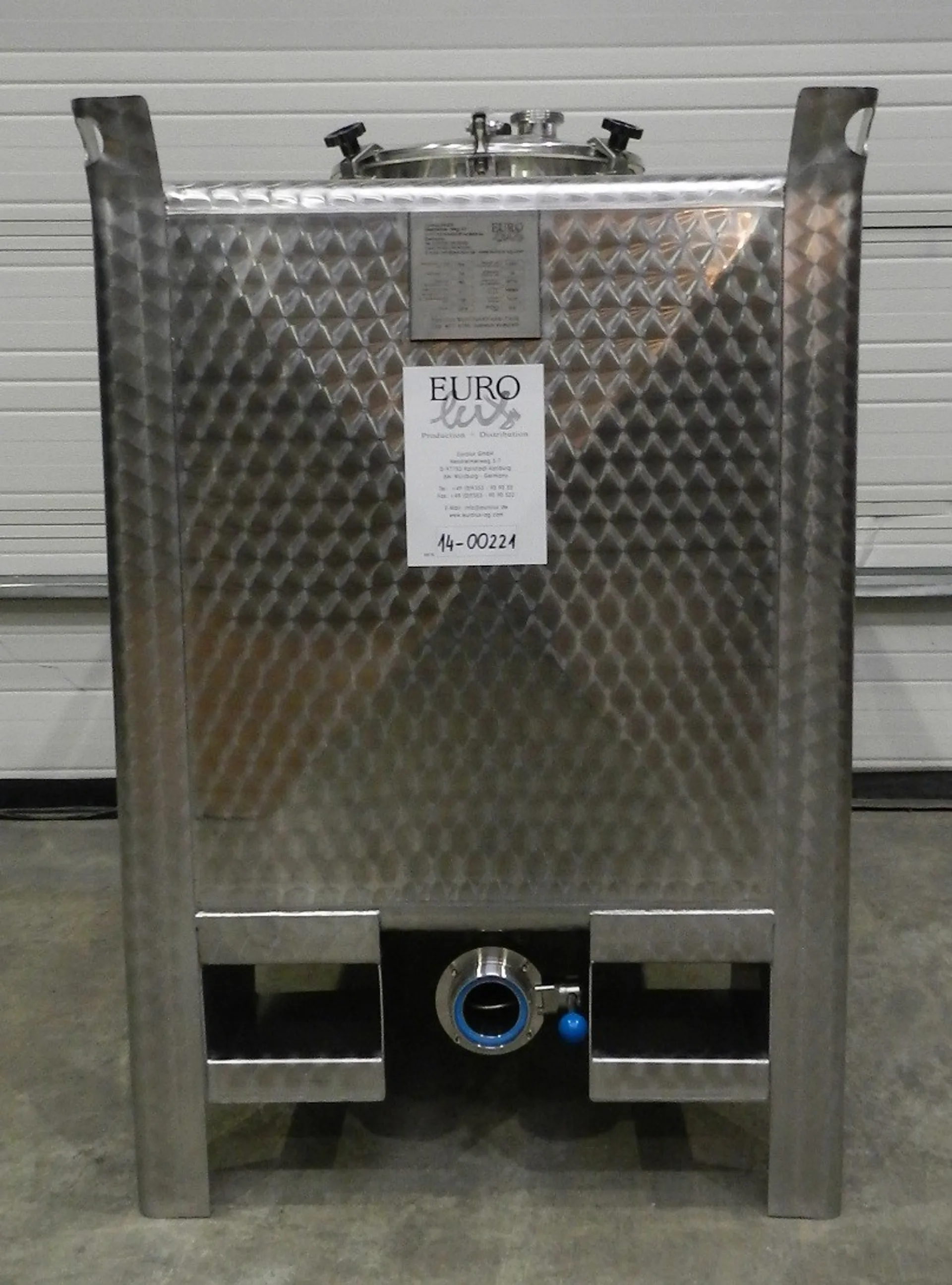 Edelstahltank 750 Liter  aus V2A 