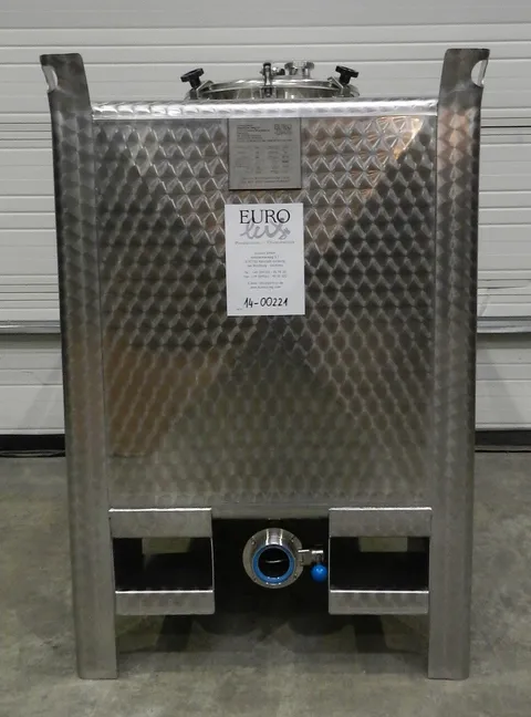Edelstahltank 750 Liter  aus V2A 