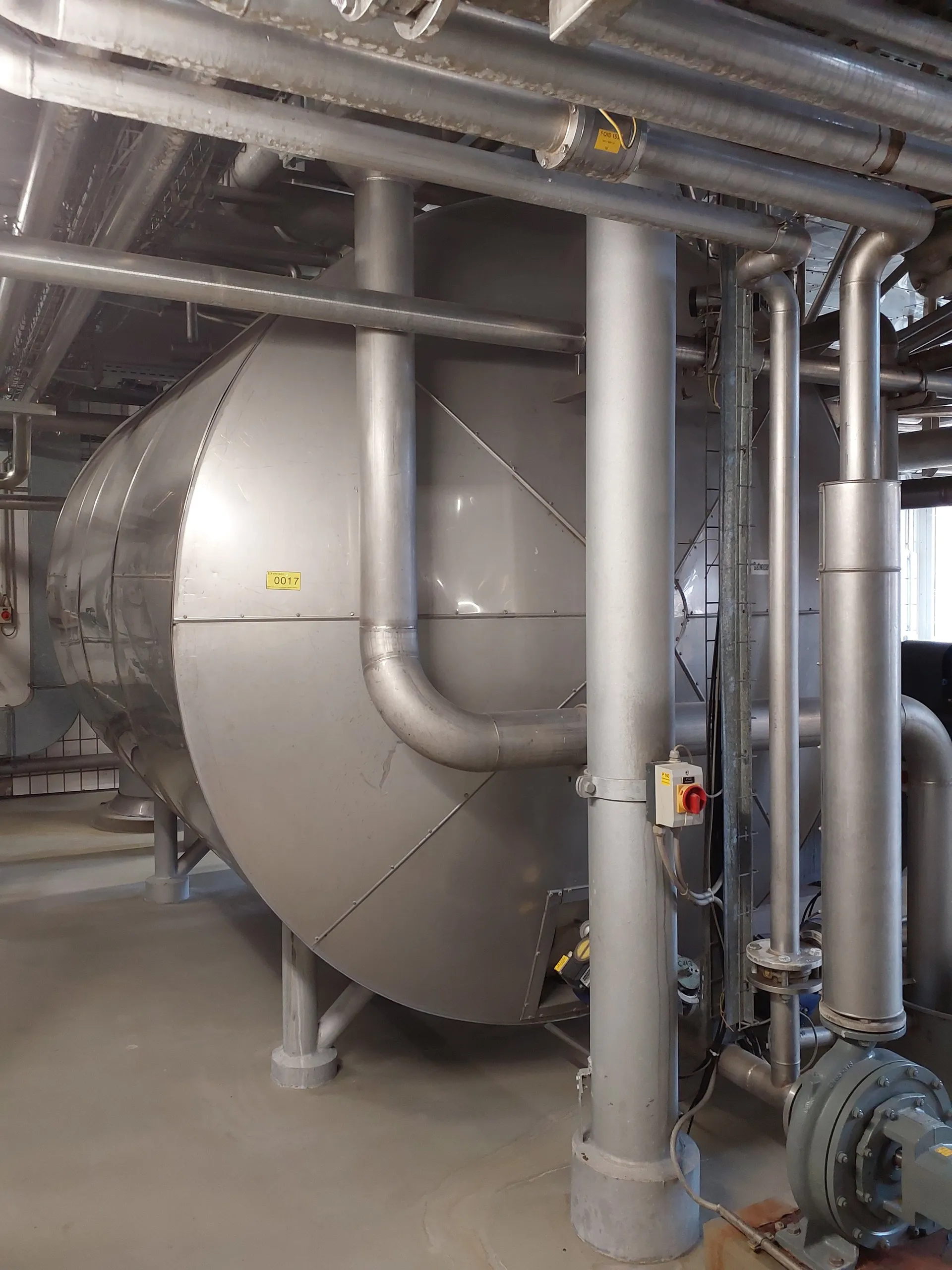 14.000 Liter Glattwassertank isoliert