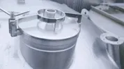 16.000 Liter RIEGER Maischetank/Lagertank mit Austragschnecke aus V2A marmoriert stehend