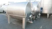 8.000 Liter Maischetank / Rührwerktank mit Paddelrührwerk und Kühlmantel