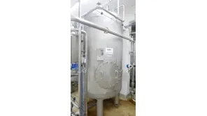 3.500 Liter Filterbehälter/ Lagertank/ Drucktank/ Wasserdrucktank 6 bar stehend rund aus V2A