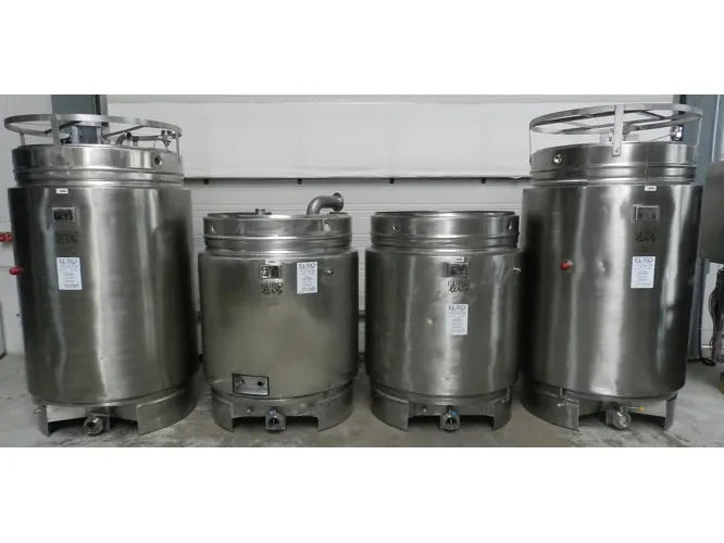 Rührwerkstank 1400 Liter aus V2A (AISI 304),  isoliert mit Kühl- und Heizmantel
