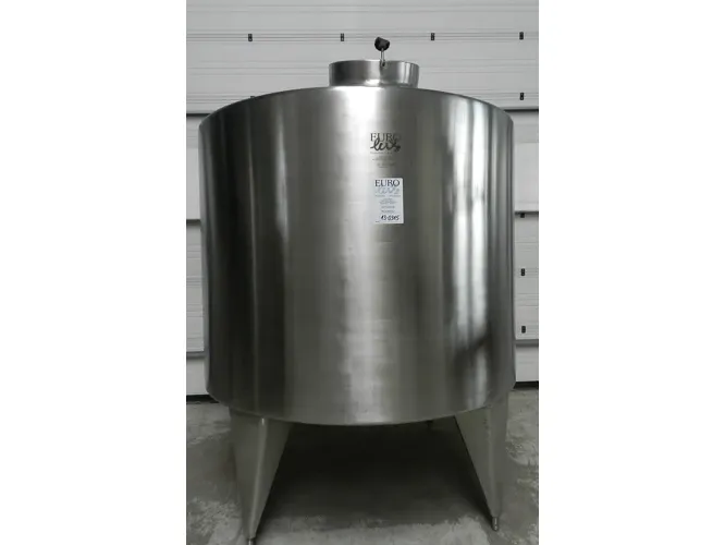 agitator tank/storage tank 7000 litres in AISI 304,