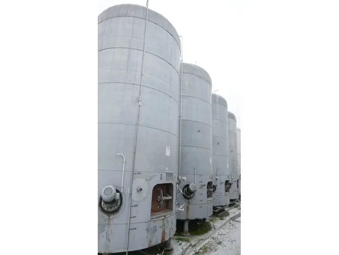 8 bar, 30.000 Liter Sektdrucktank, Stahltank, mit Doppelkühlmantel und Isolierung, rund, stehend