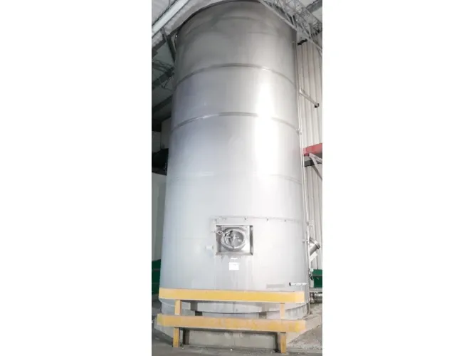 163.000 Liter Lagertank/Milchtank mit seitlichem Rührwerksmixer, isoliert, diffusionsdicht verschweißt