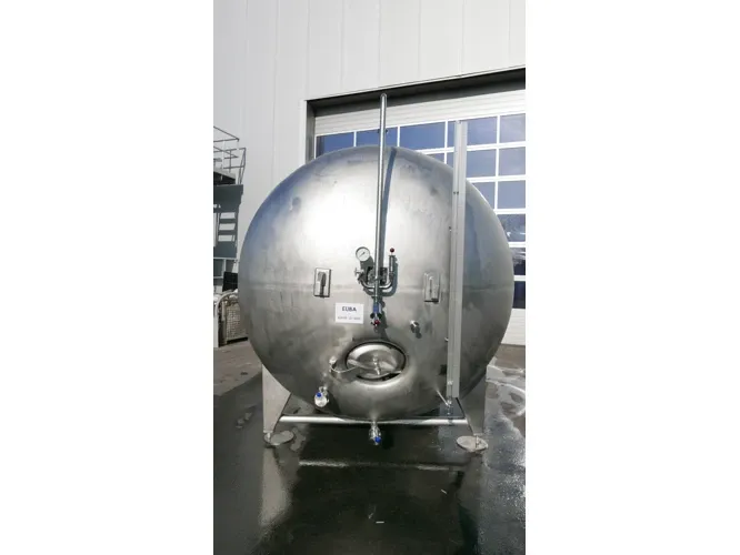 Sektdrucktank 8 bar in V2A 16.000 Liter geschliffen