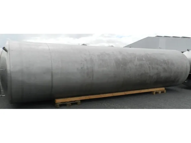 Lagertank aus V2A liegend Inhalt: 20.000 Liter
