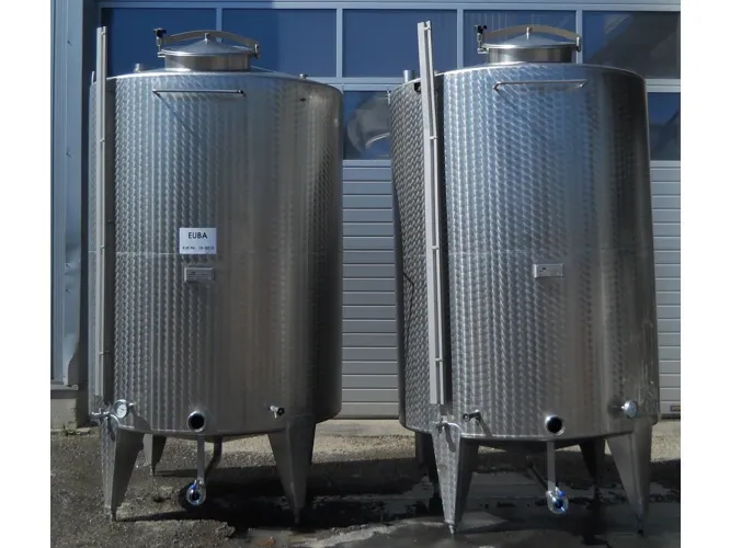 4.500 liter Storage tank for wine, beer, sparkling wine, water, fruit juices, oil etc.