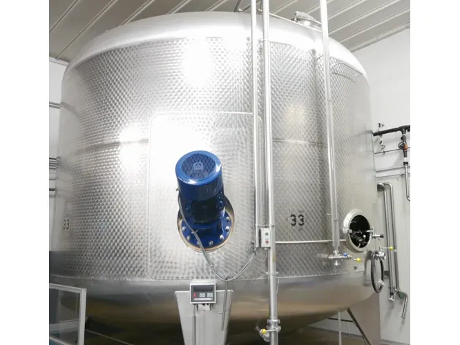 49.000 Liter Moeschle Zuckerlösetank/ Lagertank mit Rührwerk und Wiegesystem 15 KW 